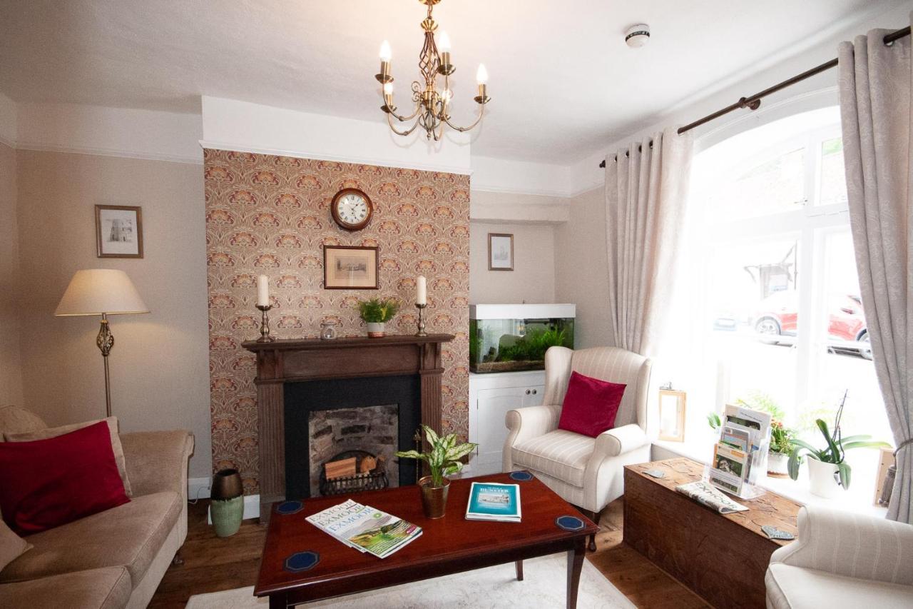 Exmoor House Hotel Дънстър Екстериор снимка